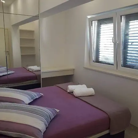 Apartman Nevena Apartment *